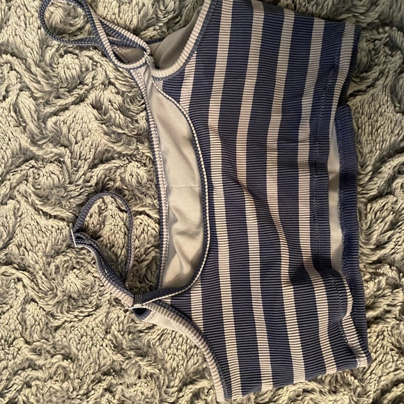 Aerie Women’s Swim Bra Size Small - Picture 2 of 3